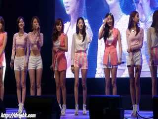 热裤美腿少女组合 07