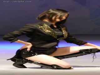 紧身黑色热裤少女 03