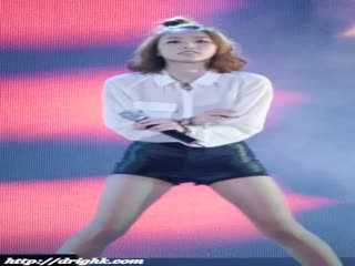 大屁股皮裤长腿少女 01