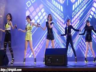 包臀紧身黑裙少女 12